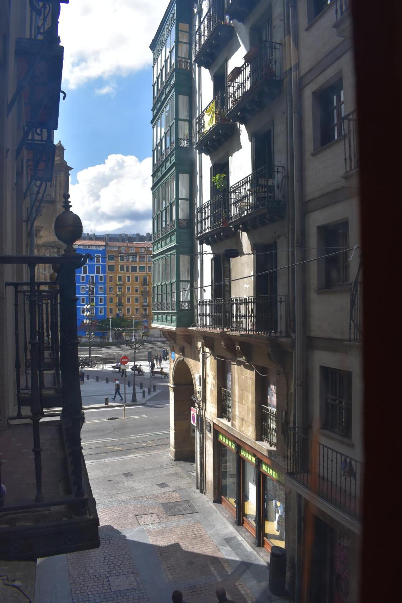 Familias Y Grupos - Muy Buena Ubicacion - Bilbao Apartment Exterior photo